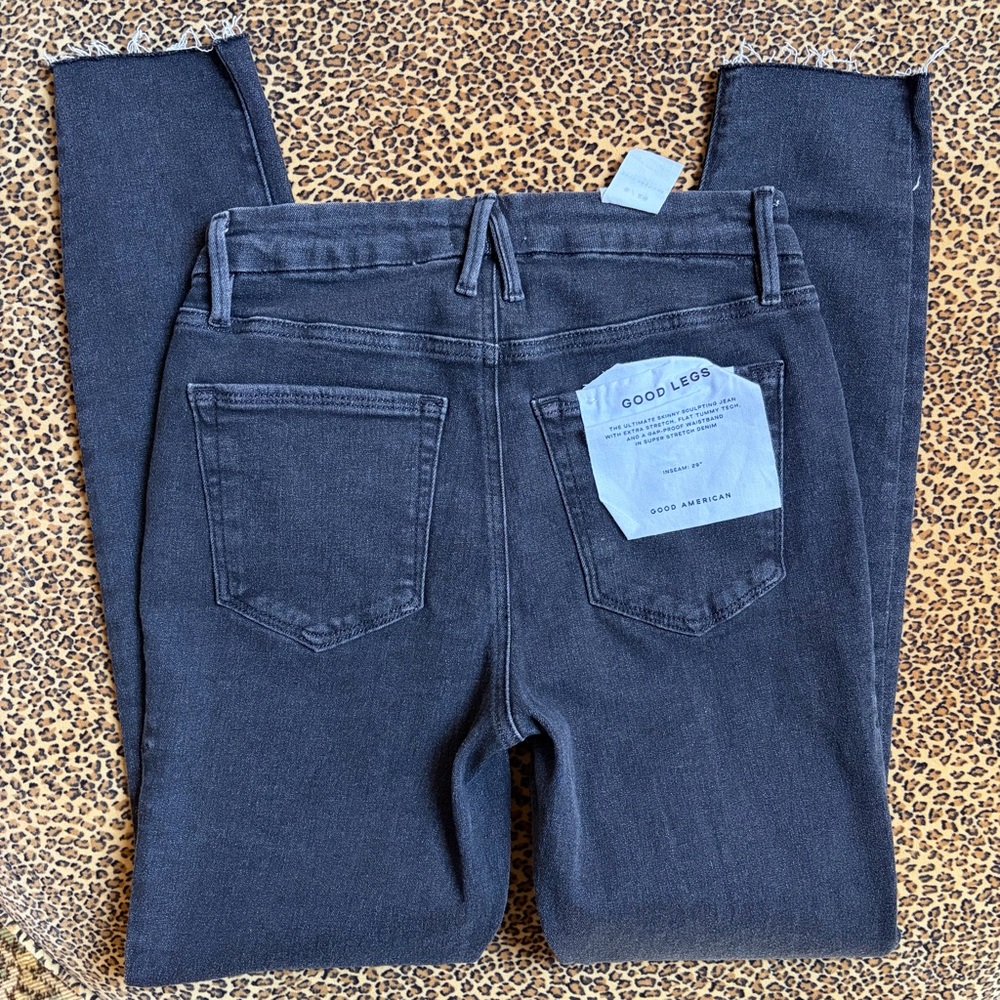 Good American Good Legs Raw Hem High Rise Black Denim Skinny Jeans‎ 6 28 NWT - Picture 15 of 16